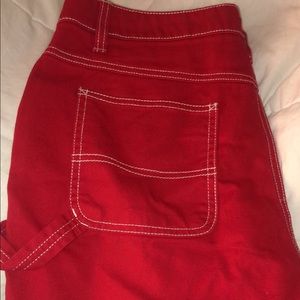 Size 9/29 red carpenter shorts